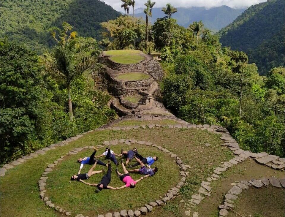 Terrazas arqueológicas de Ciudad Perdida en la Sierra Nevada